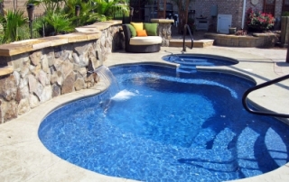 LeakShot for Fiberglass Pools - Suction Line leak return fittings